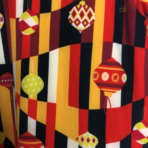 Lularoe Gracie Ornament Christmas Holiday Top Unisex 12/14 New - Picture 2 of 5